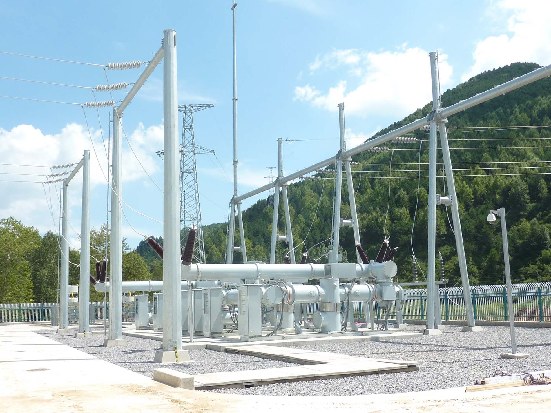 ���վ������������